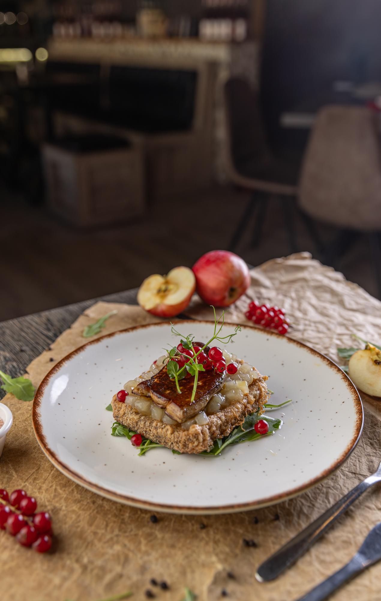 Bitmiş yemek sunumu tabağı